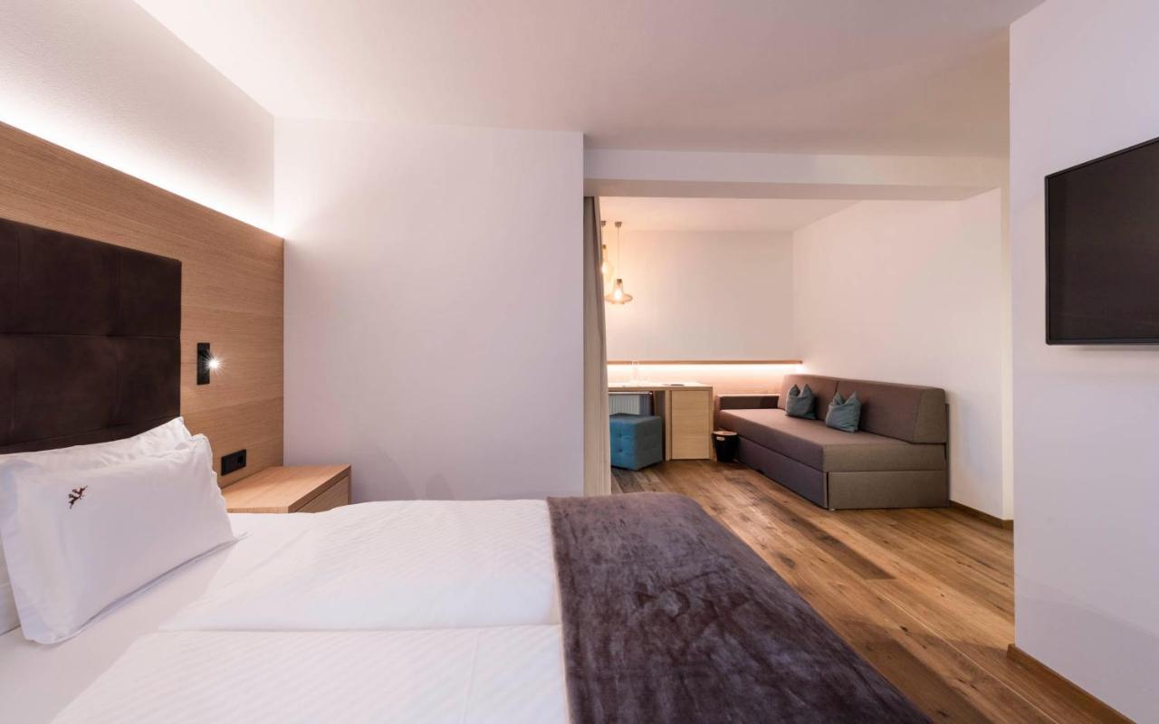 Villa Tony - Small Romantic Hotel Corvara In Badia Esterno foto