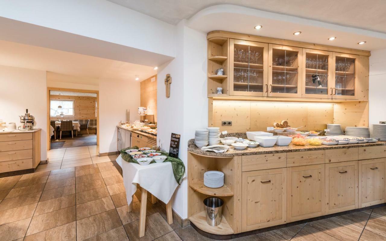 Villa Tony - Small Romantic Hotel Corvara In Badia Esterno foto